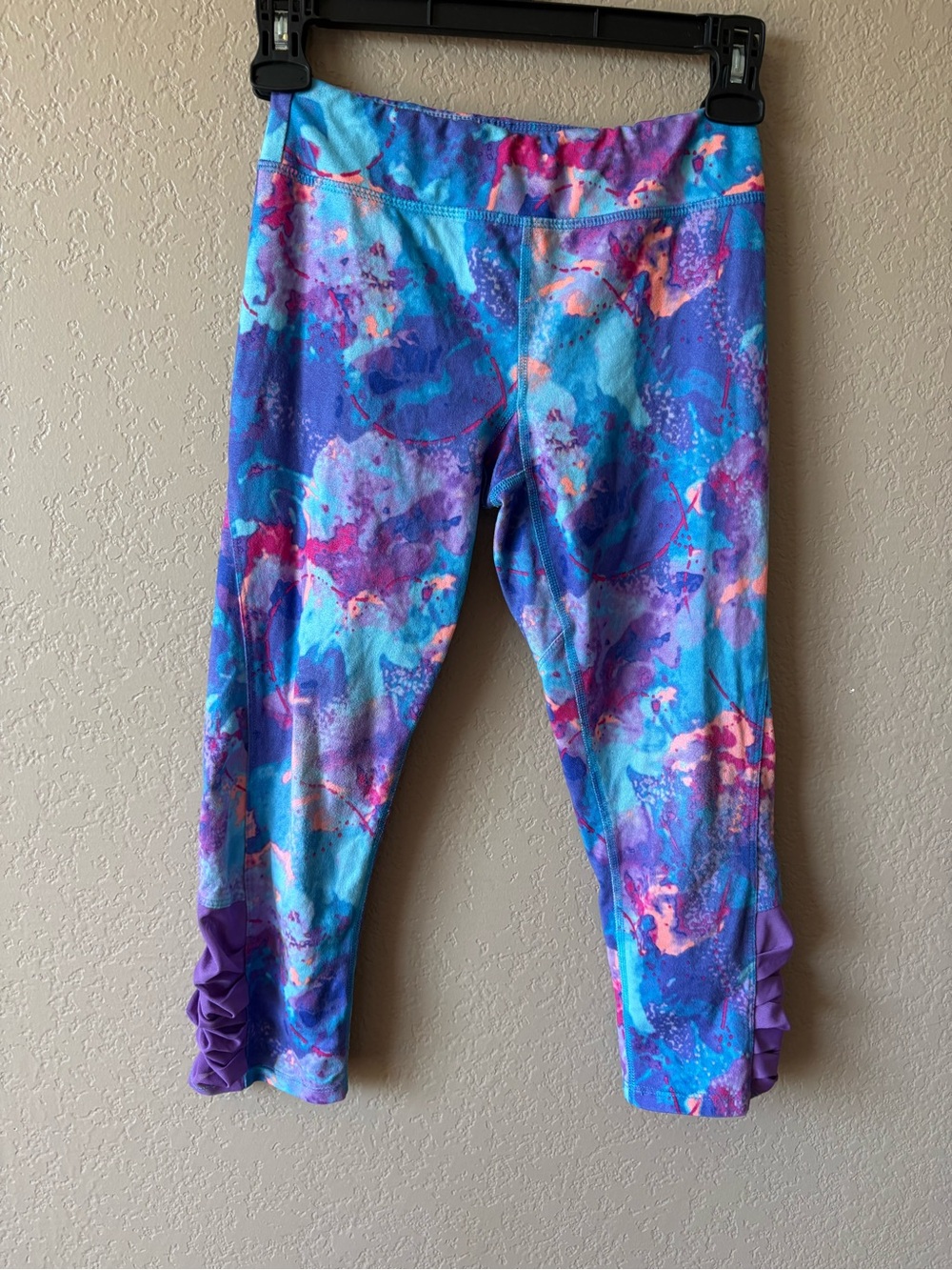 Champion Girls Large (10/12) Blue Purple Pink Leggings Ruffle Detail at Ankle